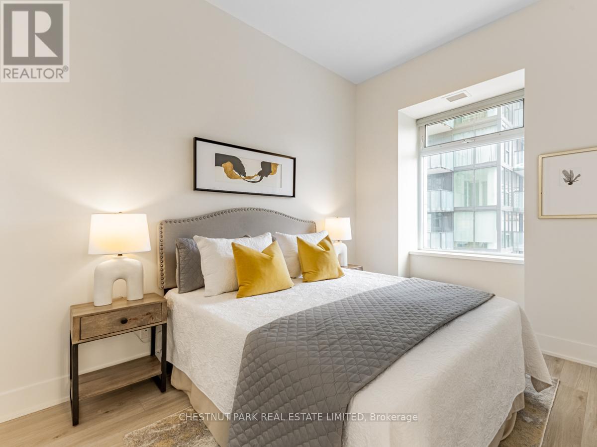 420 - 111 St Clair Avenue, Toronto, Ontario  M4V 1N5 - Photo 17 - C13752936
