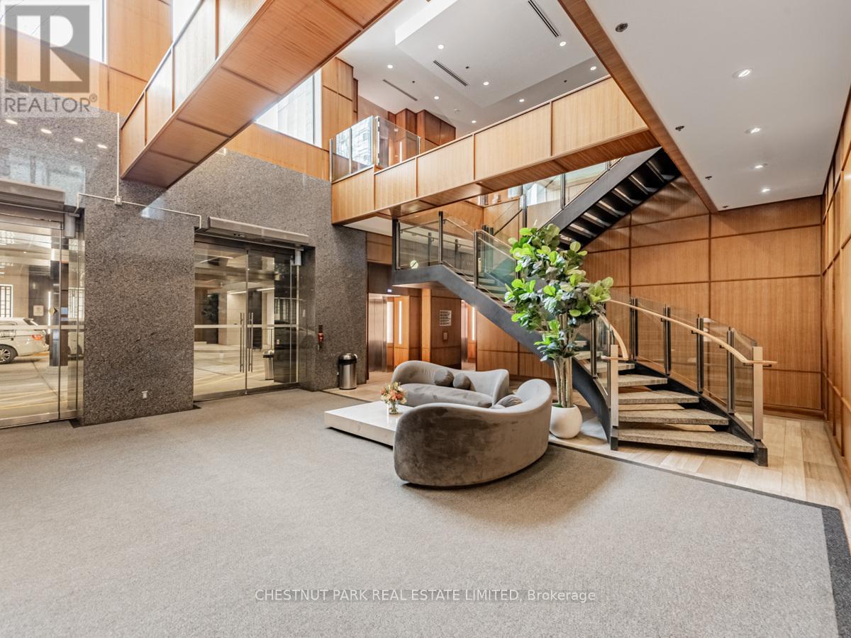 420 - 111 St Clair Avenue, Toronto, Ontario  M4V 1N5 - Photo 24 - C13752936