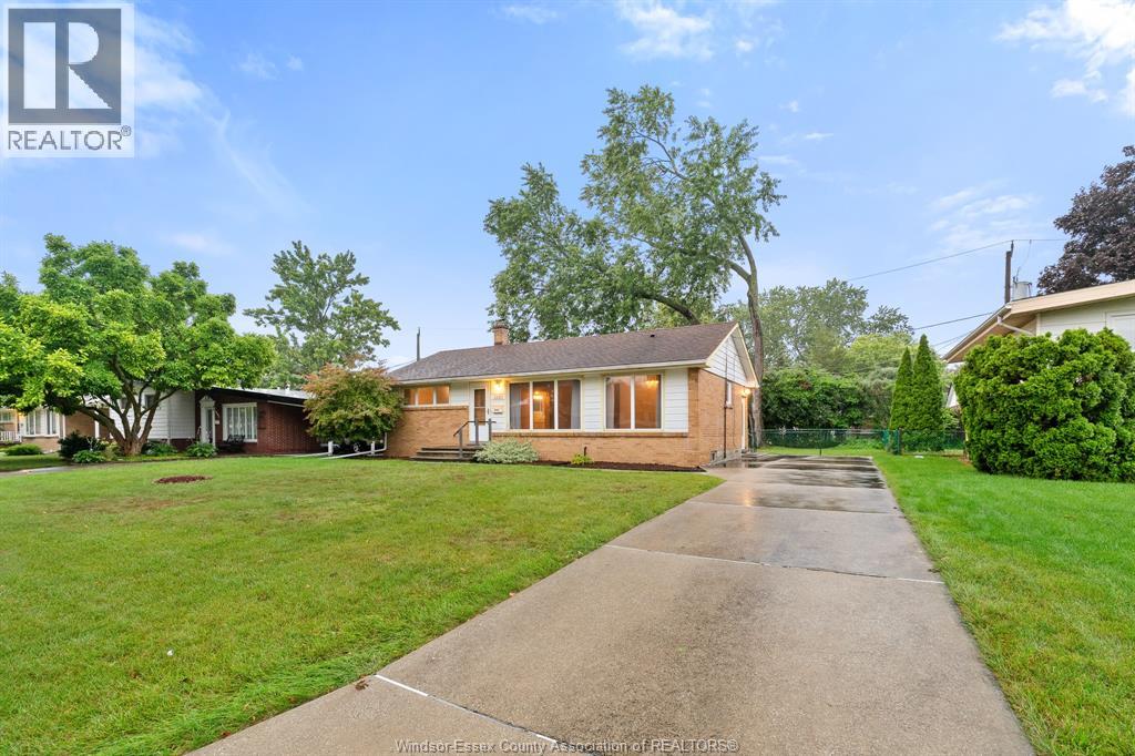 3631 Rankin Avenue, Windsor, Ontario  N9E 3C6 - Photo 4 - 26021479