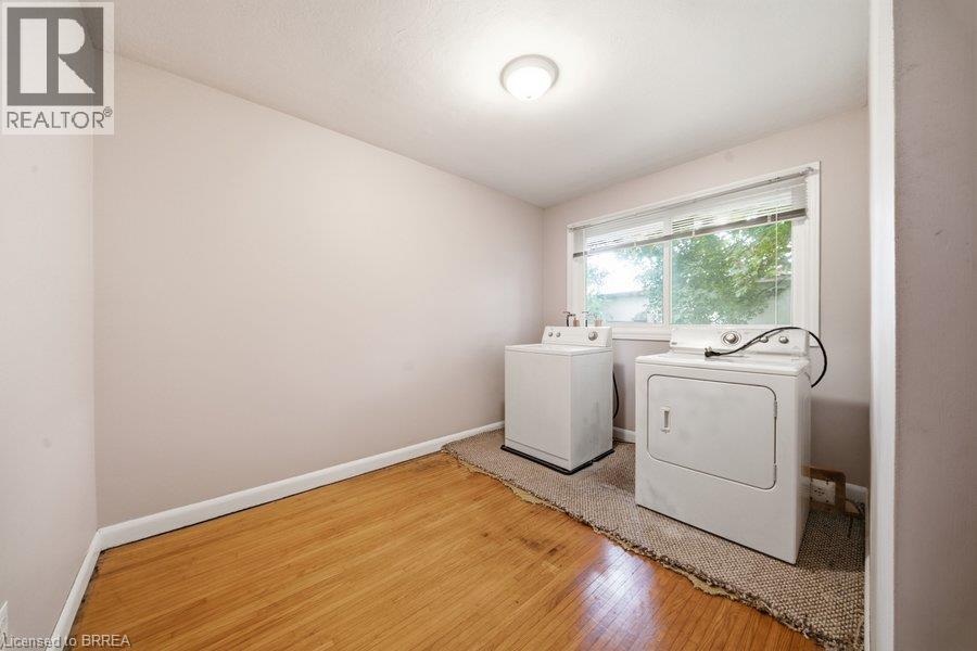 115 Tenth Avenue, Brantford, Ontario  N3S 1G5 - Photo 18 - 40858942