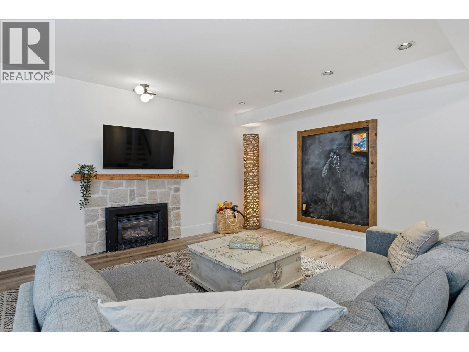 1335 Ridgewood Drive, North Vancouver, British Columbia  V7R 1J4 - Photo 29 - R3161862