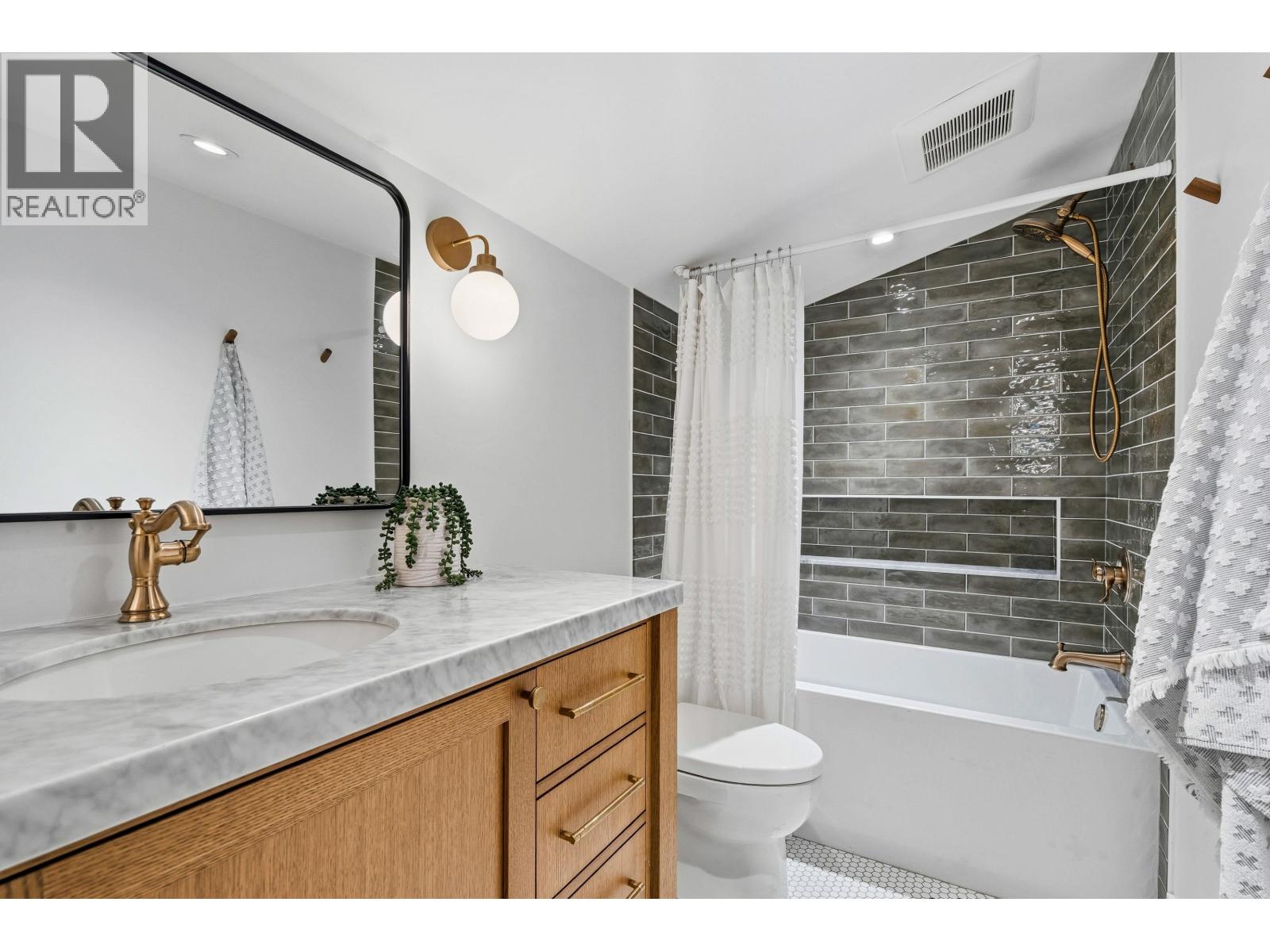 1335 Ridgewood Drive, North Vancouver, British Columbia  V7R 1J4 - Photo 26 - R3161862