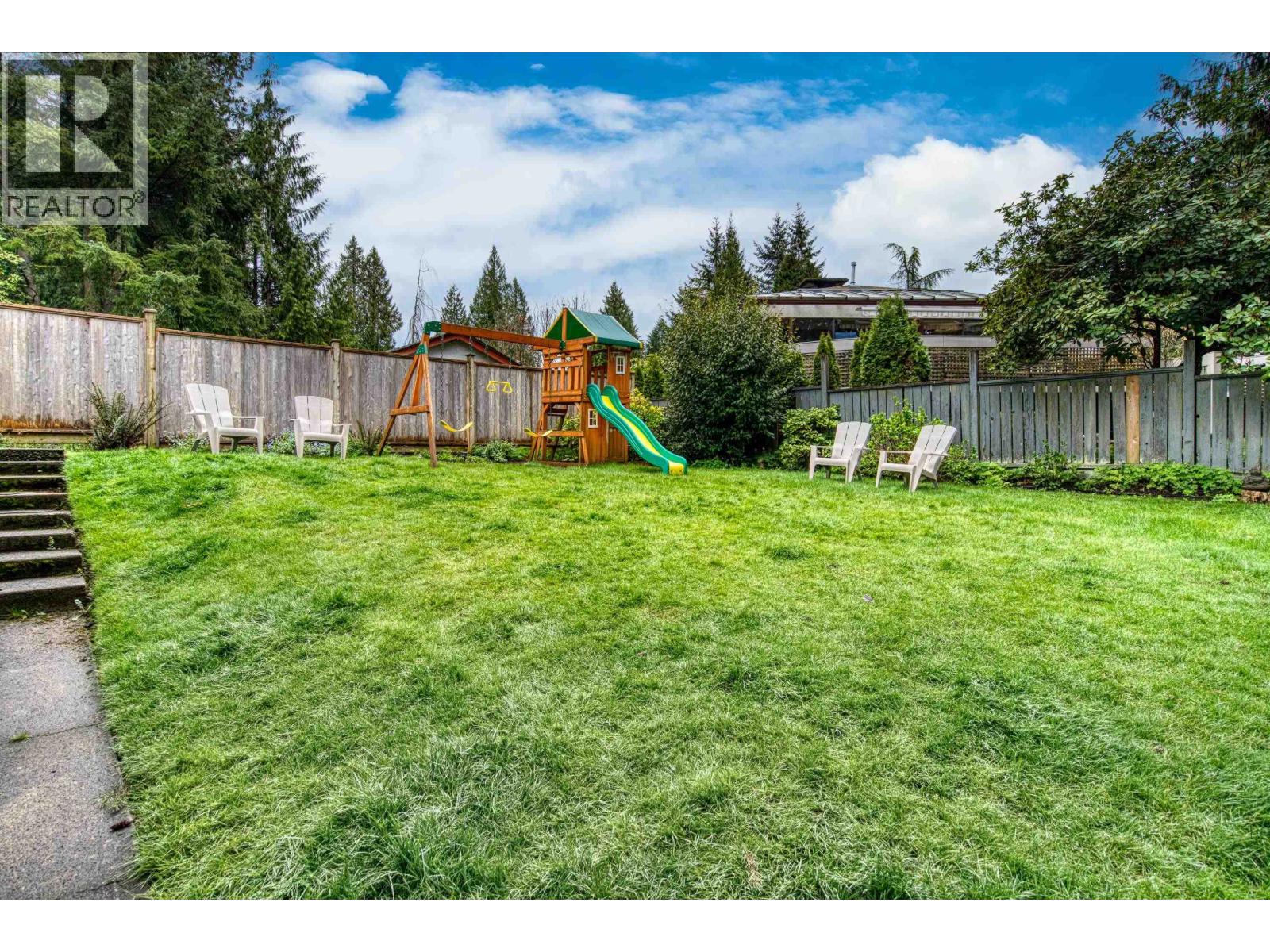 1335 Ridgewood Drive, North Vancouver, British Columbia  V7R 1J4 - Photo 38 - R3161862