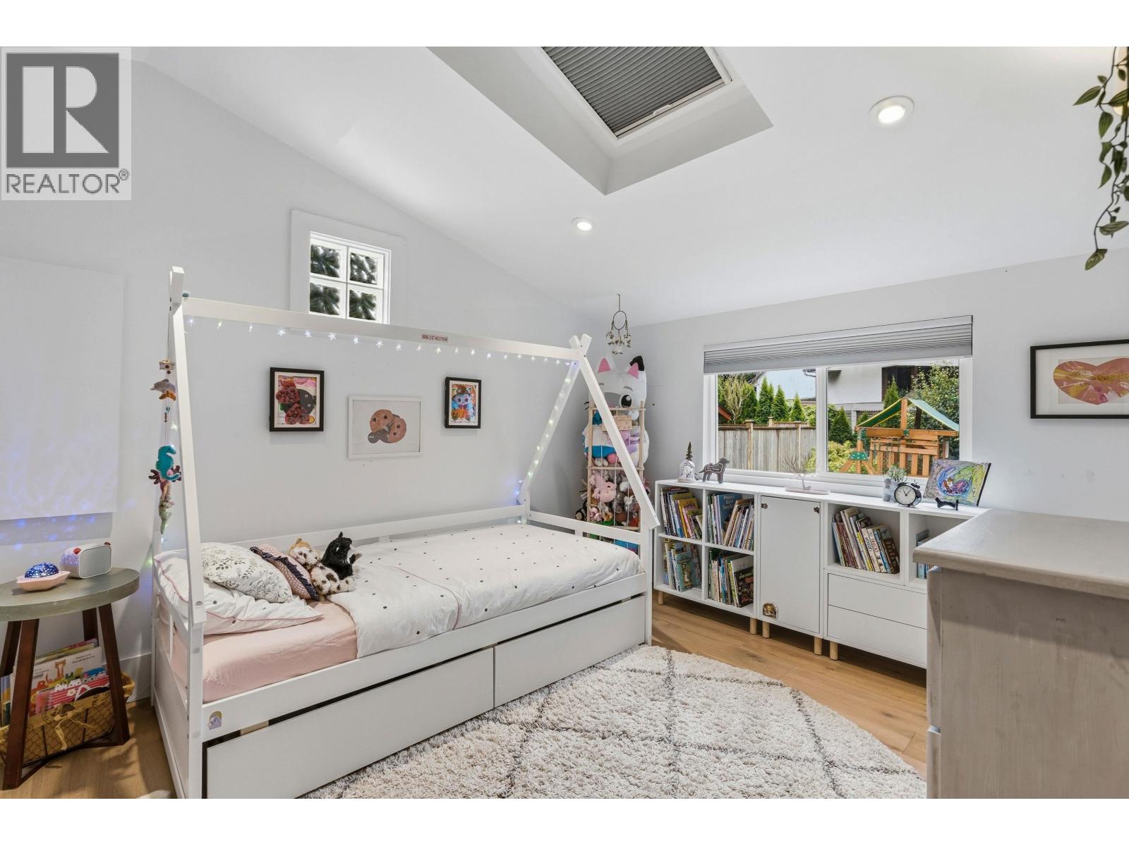 1335 Ridgewood Drive, North Vancouver, British Columbia  V7R 1J4 - Photo 23 - R3161862