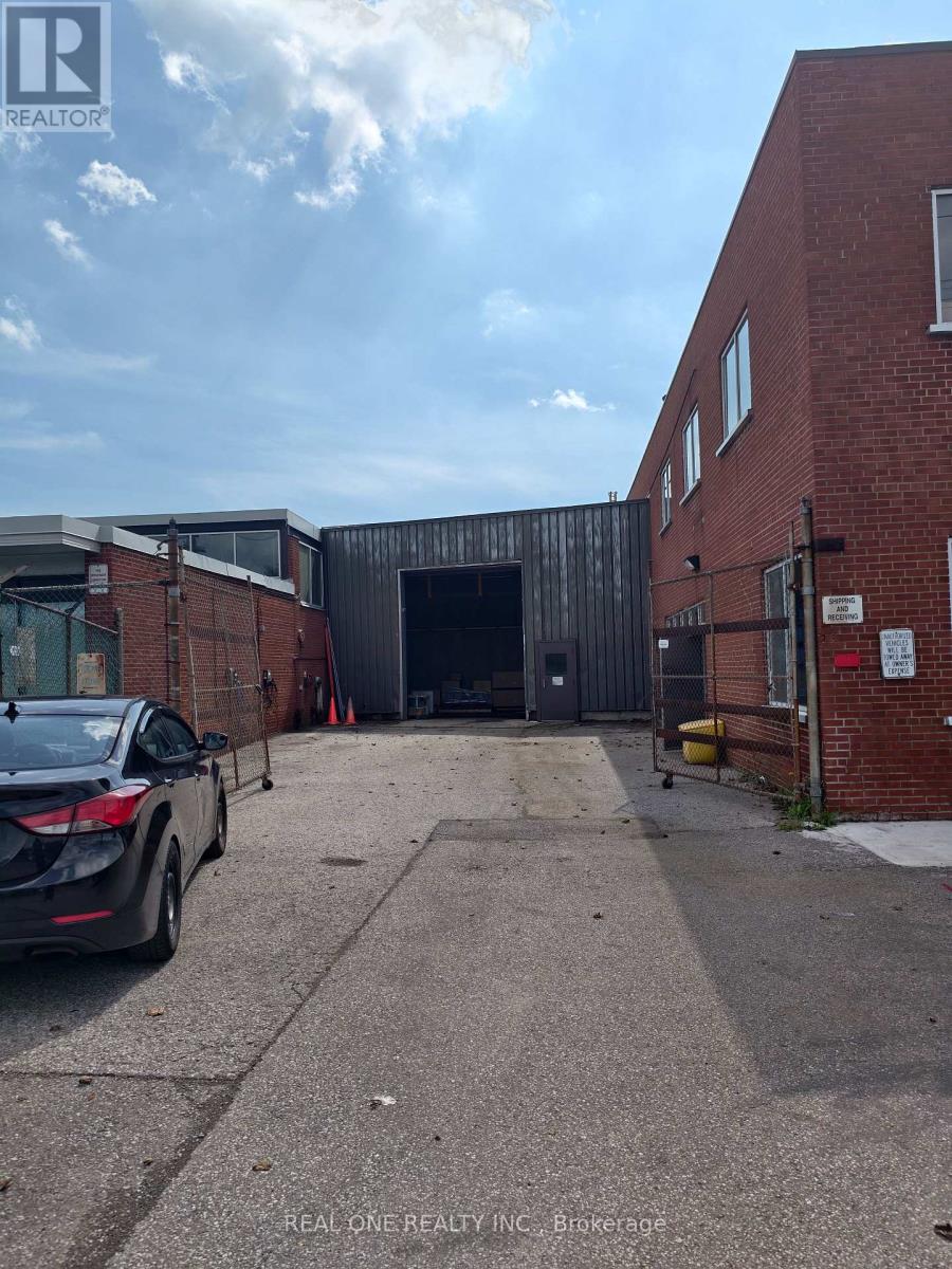 1615 Warden Avenue, Toronto, Ontario  M1R 2T3 - Photo 4 - E13752790