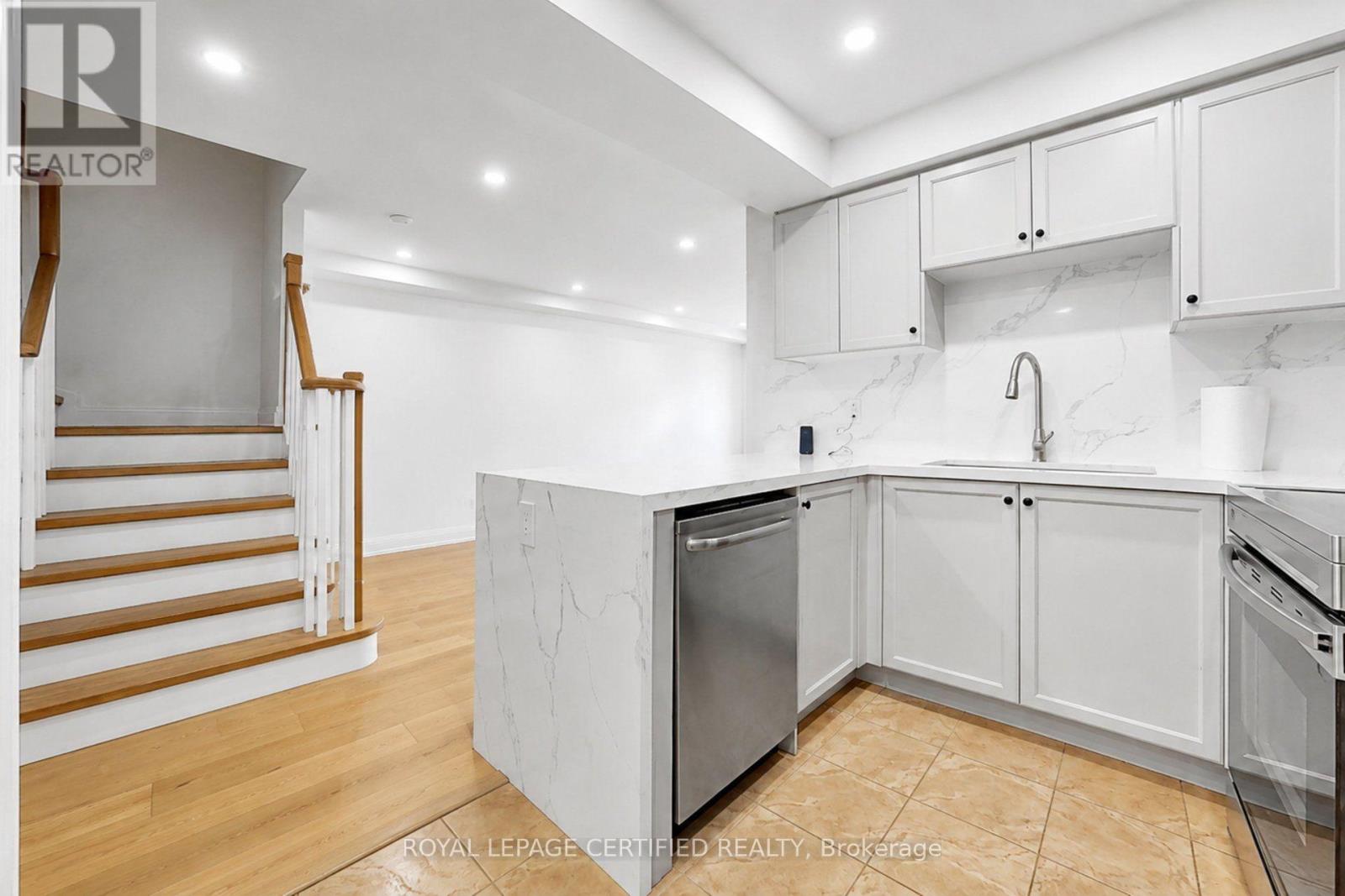 36 Silvester Street, Ajax, Ontario  L1Z 0M5 - Photo 14 - E13752912