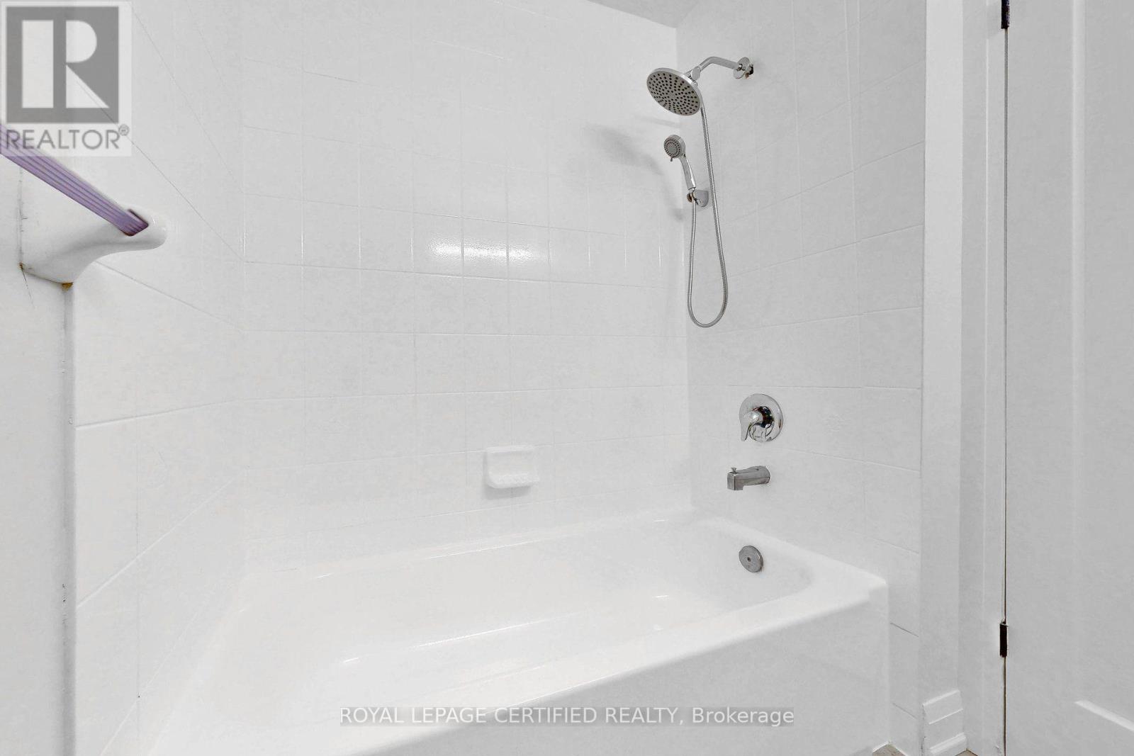 36 Silvester Street, Ajax, Ontario  L1Z 0M5 - Photo 28 - E13752912