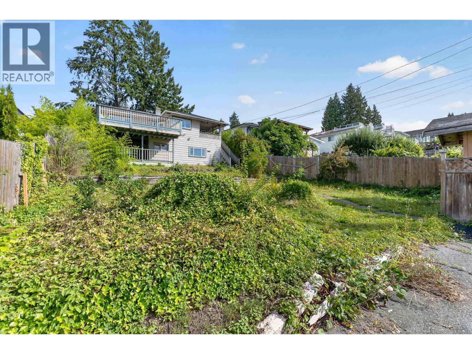 341 W 24th Street, North Vancouver, British Columbia  V7M 2C7 - Photo 32 - R3161869