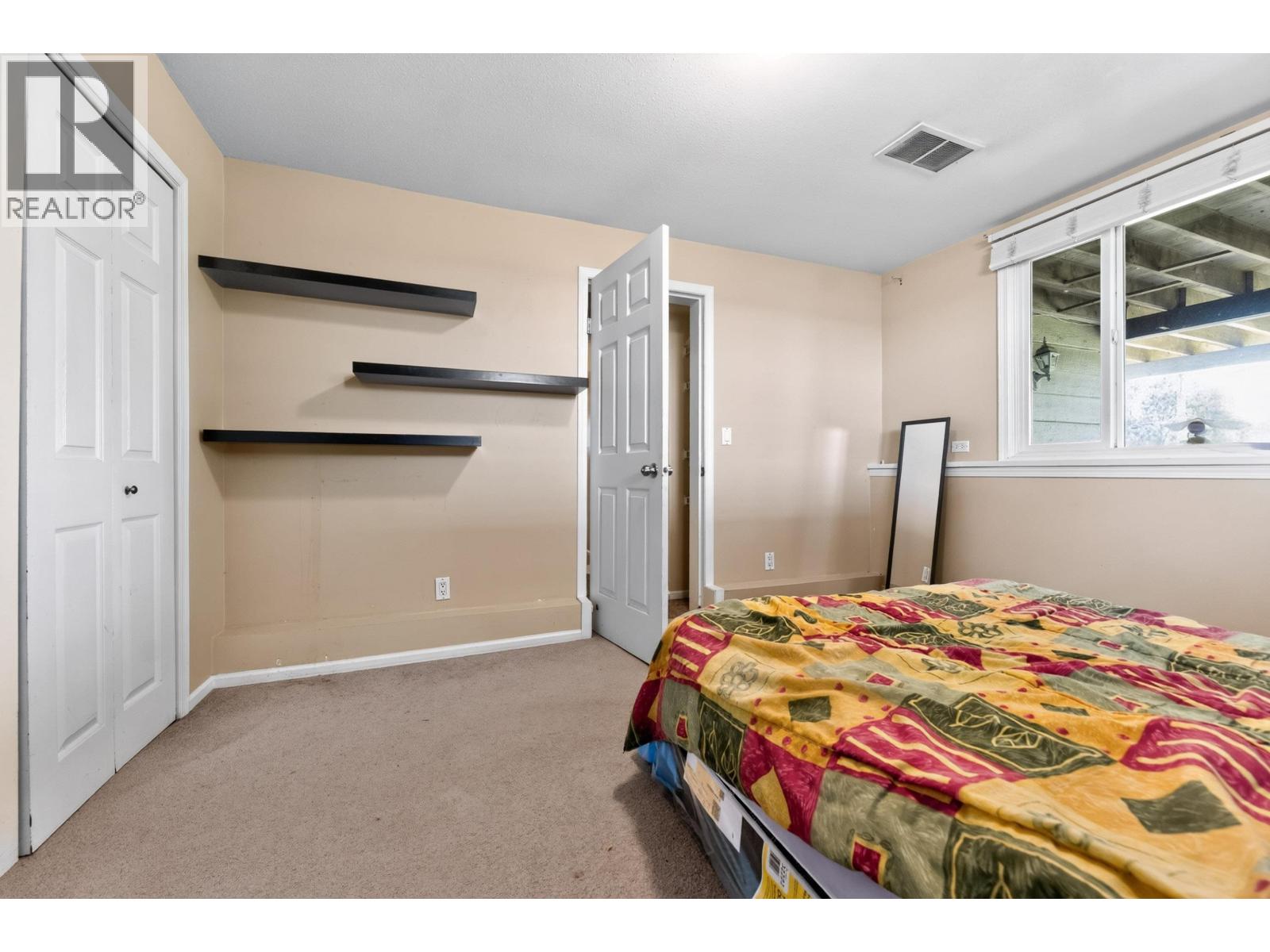 341 W 24th Street, North Vancouver, British Columbia  V7M 2C7 - Photo 25 - R3161869