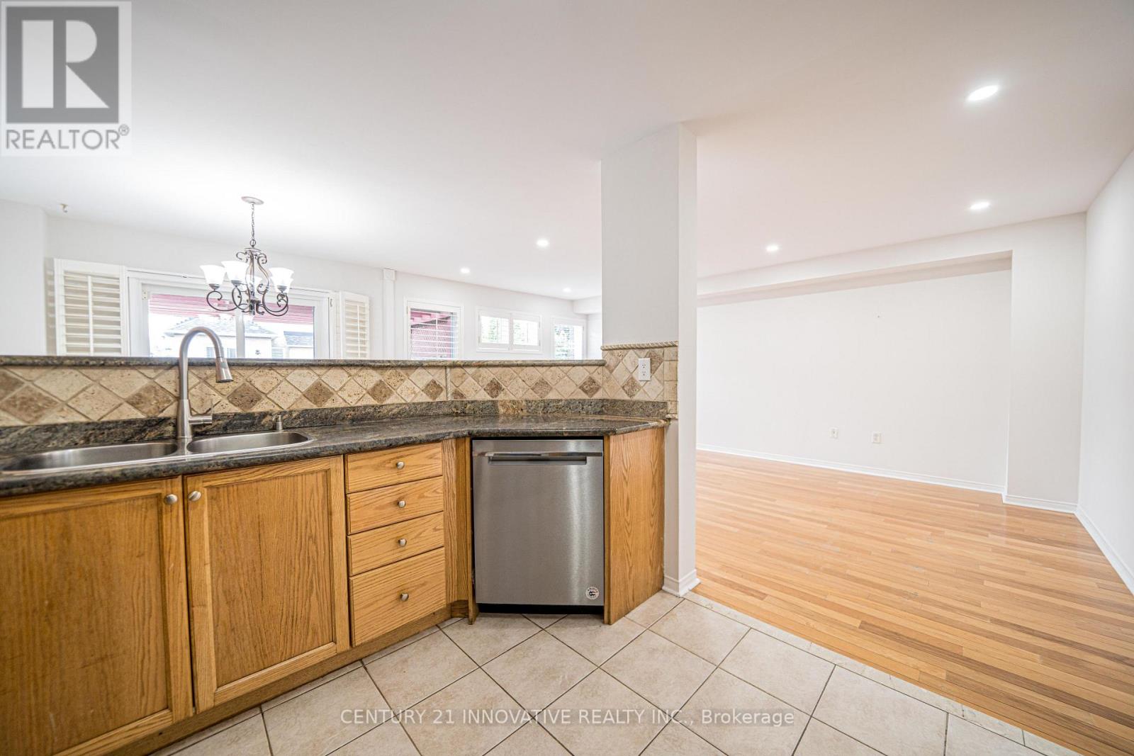 117 Raintree Crescent, Richmond Hill, Ontario  L4E 3Y8 - Photo 14 - N13752856
