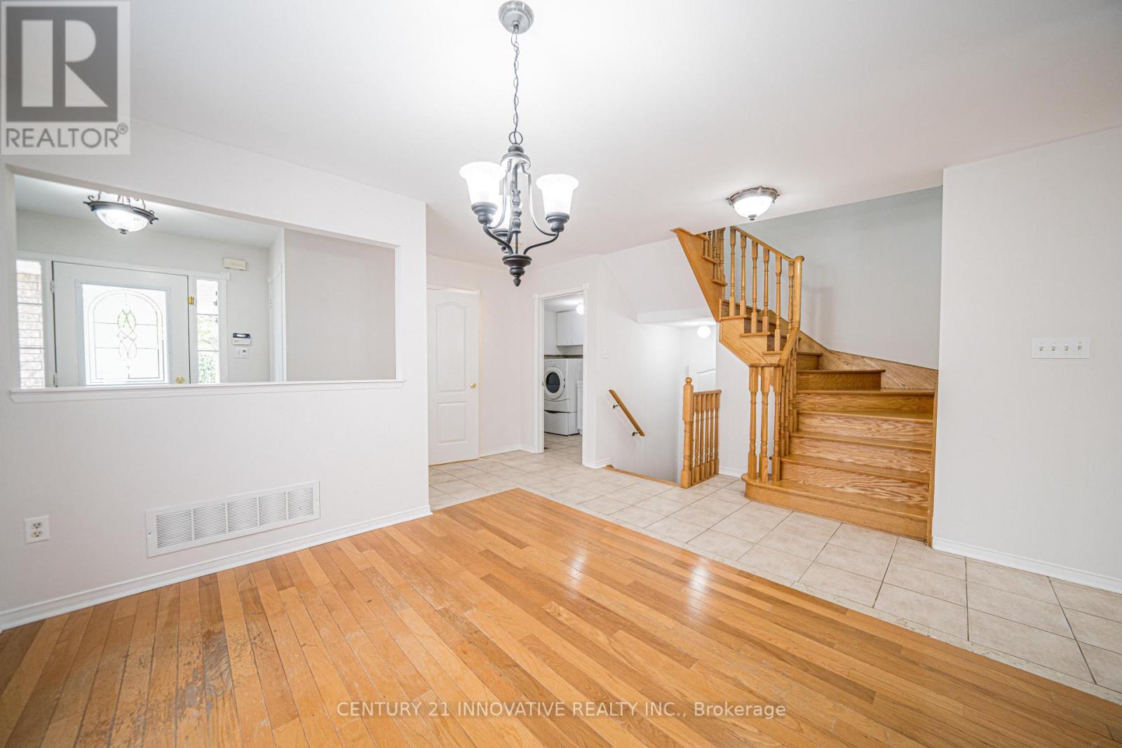 117 Raintree Crescent, Richmond Hill, Ontario  L4E 3Y8 - Photo 7 - N13752856