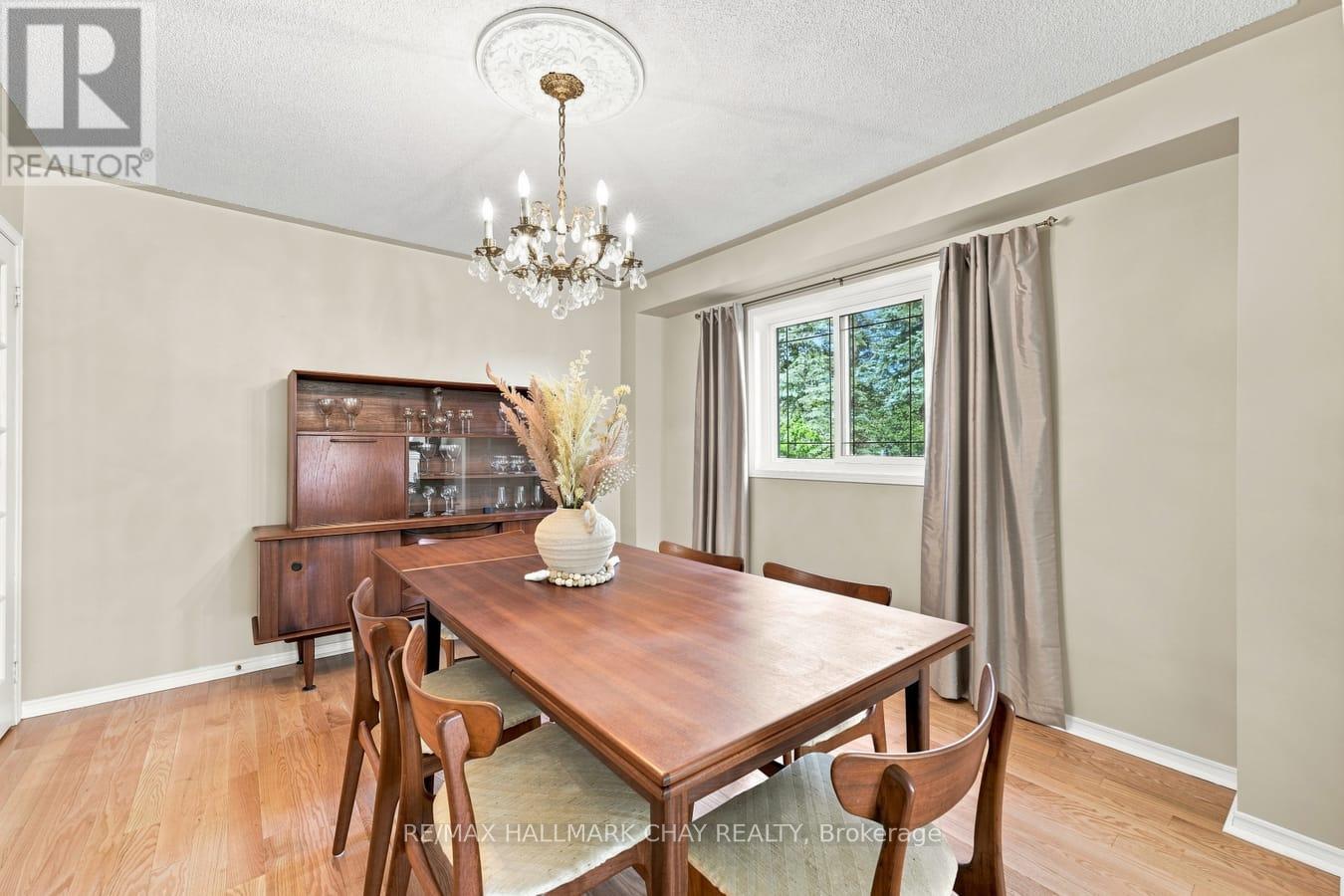 380 Alex Doner Drive, Newmarket, Ontario  L3X 1E1 - Photo 10 - N13752898
