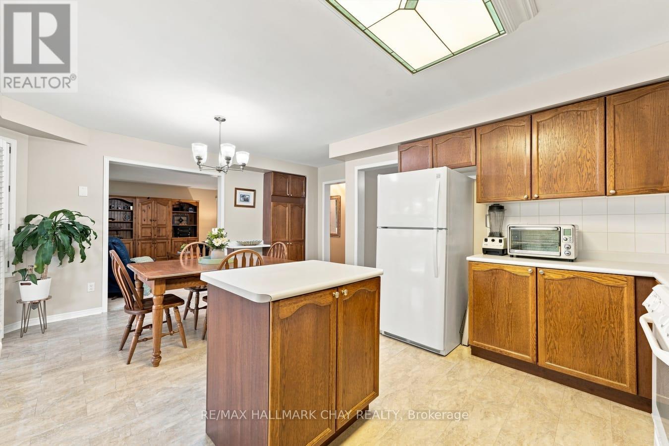 380 Alex Doner Drive, Newmarket, Ontario  L3X 1E1 - Photo 14 - N13752898