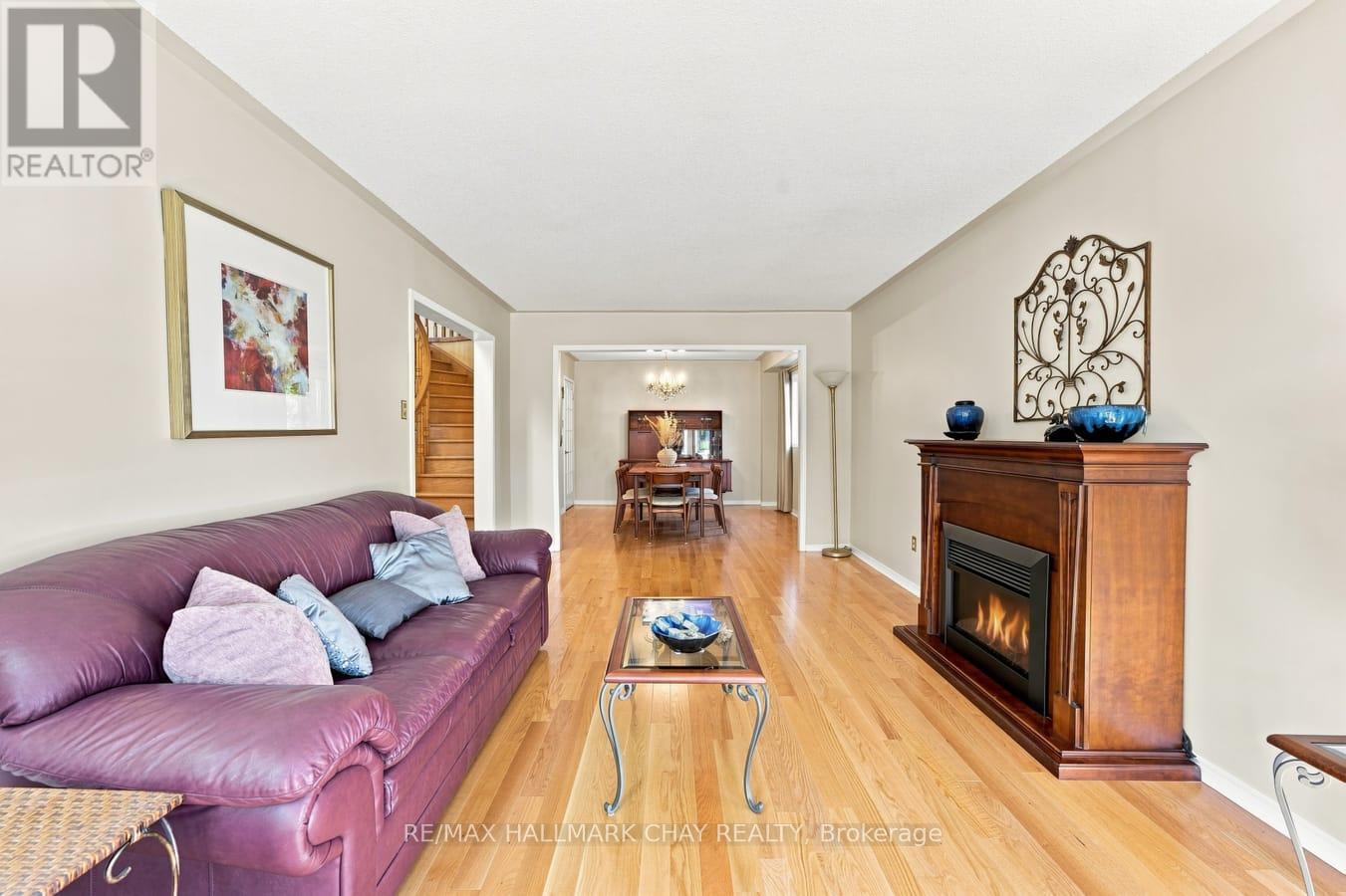 380 Alex Doner Drive, Newmarket, Ontario  L3X 1E1 - Photo 8 - N13752898