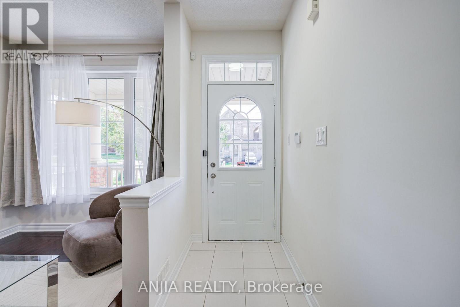 205 Harbord Street, Markham, Ontario  L6C 0X3 - Photo 3 - N13752906