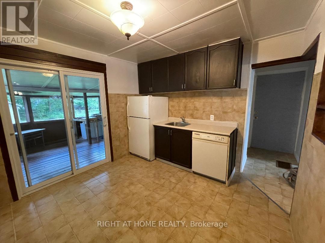 Main Floor 1br Unit - 265 Shorecrest Road, Georgina, Ontario  L4P 1J3 - Photo 3 - N13752928