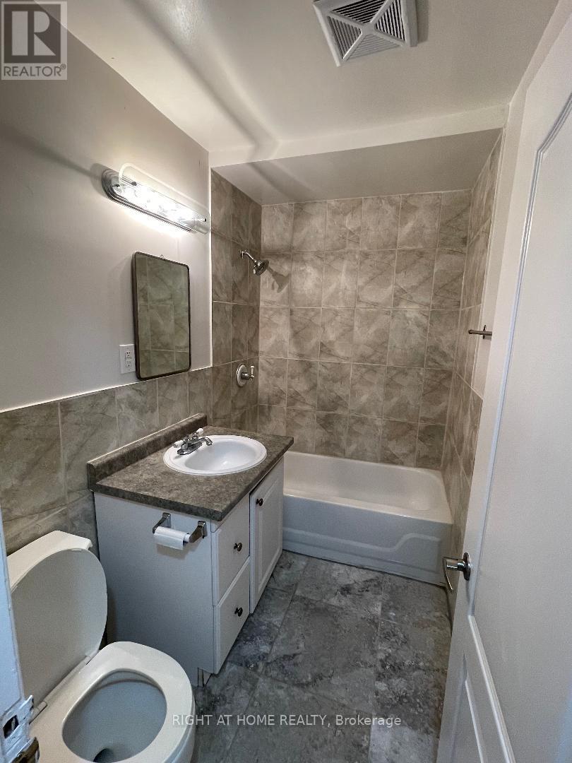 Main Floor 1br Unit - 265 Shorecrest Road, Georgina, Ontario  L4P 1J3 - Photo 6 - N13752928