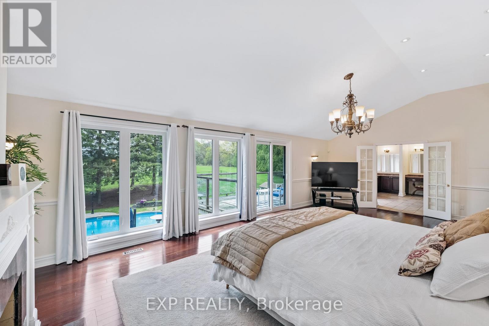 15 Jarvis Avenue, Aurora, Ontario  L4G 6W8 - Photo 12 - N13752988