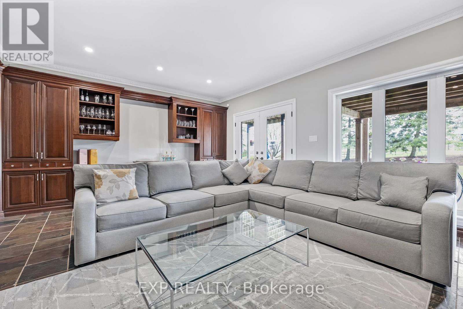 15 Jarvis Avenue, Aurora, Ontario  L4G 6W8 - Photo 5 - N13752988
