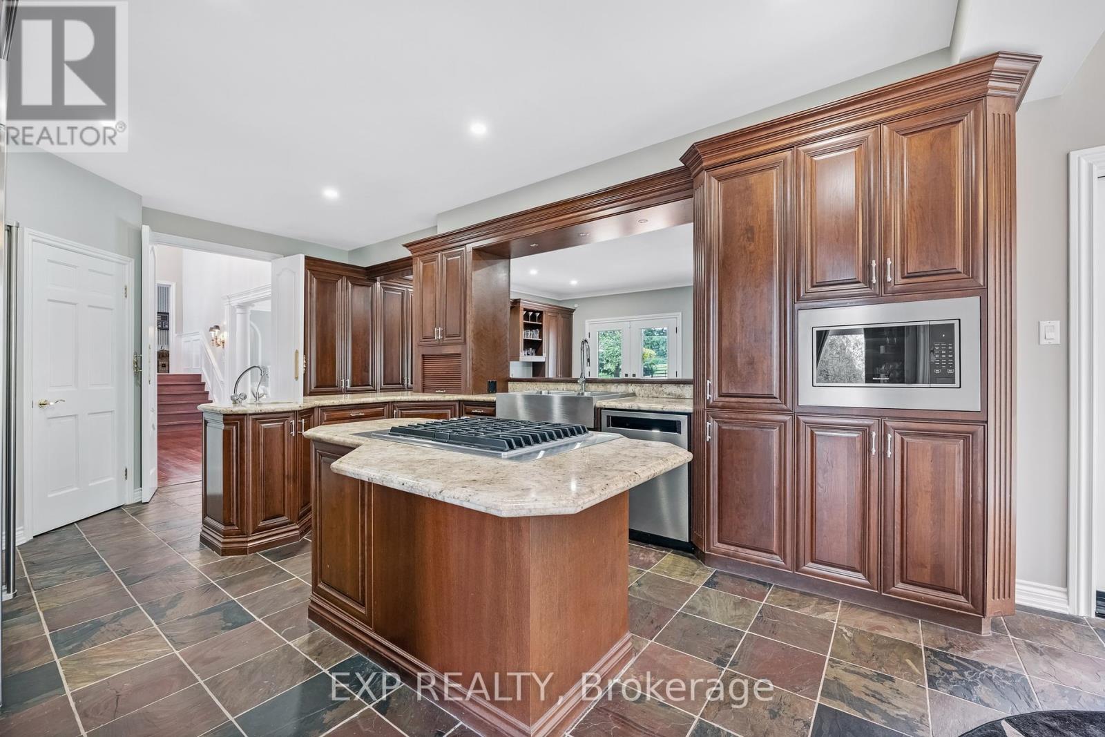 15 Jarvis Avenue, Aurora, Ontario  L4G 6W8 - Photo 8 - N13752988