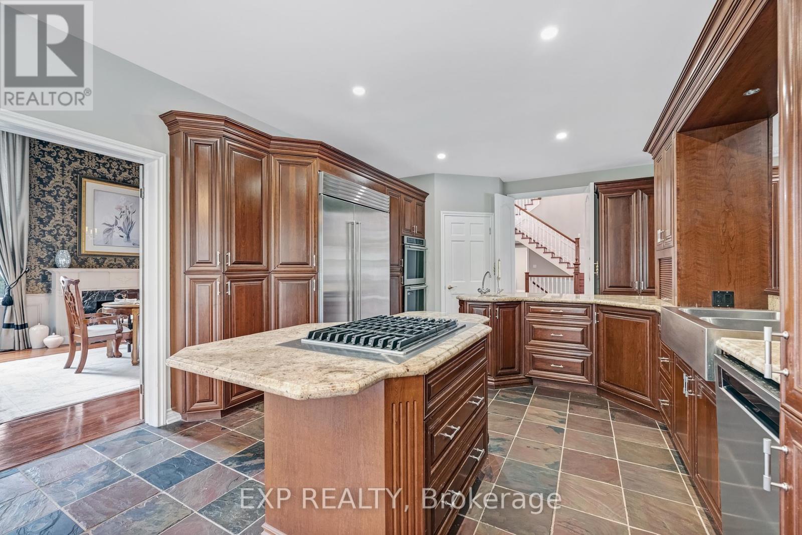 15 Jarvis Avenue, Aurora, Ontario  L4G 6W8 - Photo 9 - N13752988