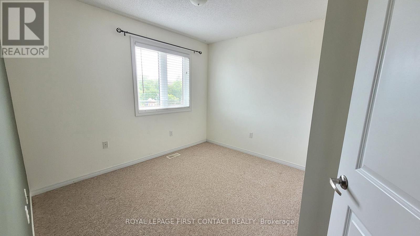 6 - 17 Cheltenham Road, Barrie (Georgian Drive), Ontario  L4M 0E7 - Photo 15 - S13752956