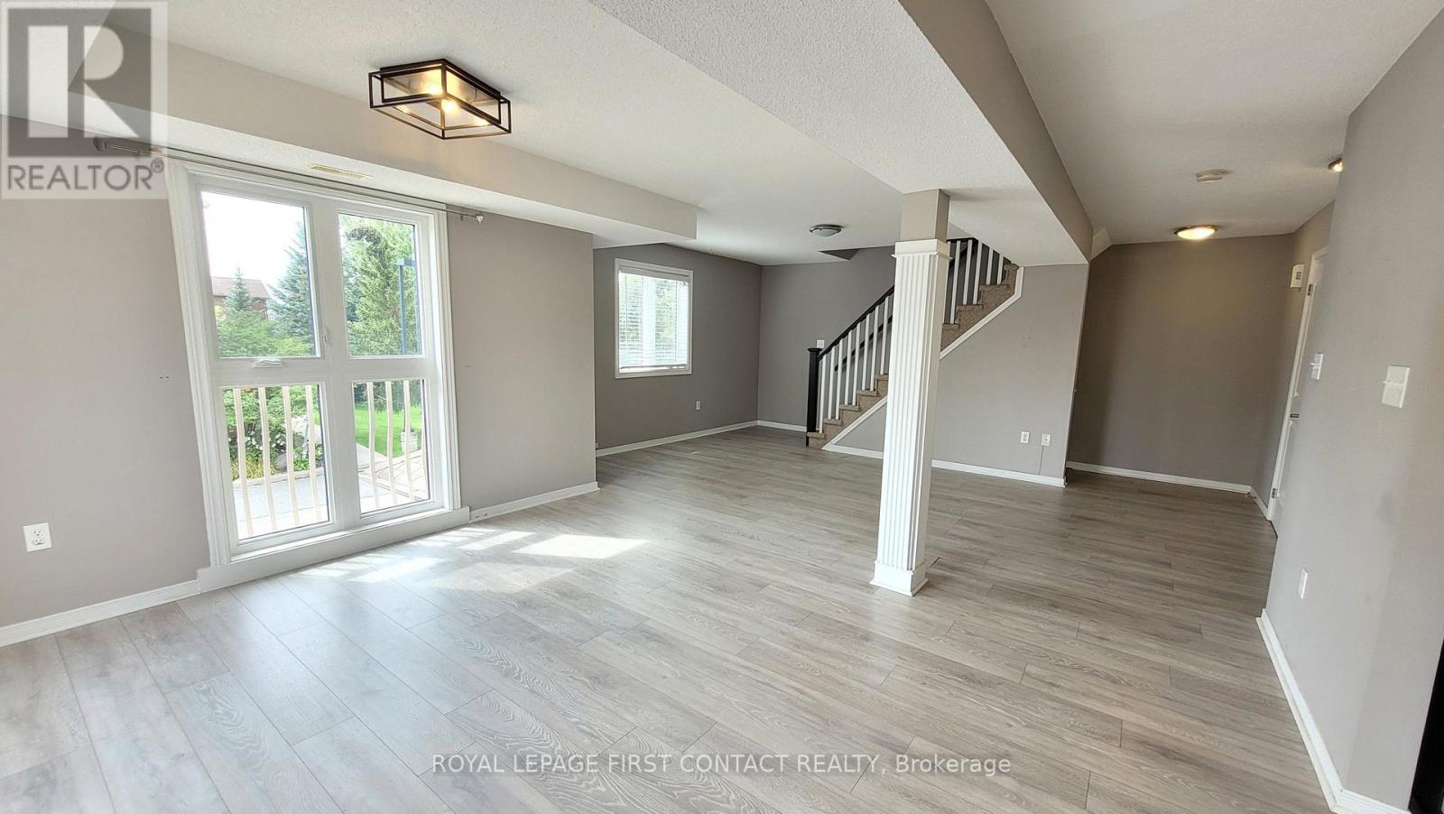 6 - 17 Cheltenham Road, Barrie (Georgian Drive), Ontario  L4M 0E7 - Photo 2 - S13752956