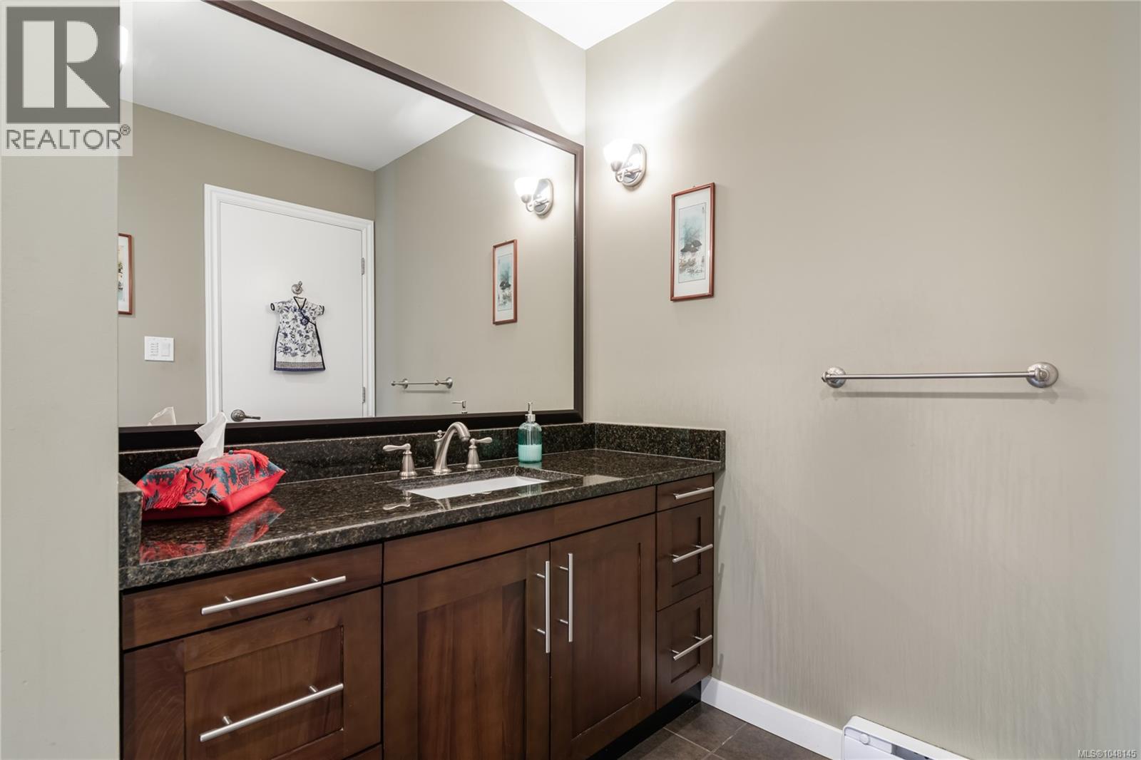 4021 Dawnview Cres, Saanich, British Columbia  V8N 5P7 - Photo 37 - 1048145