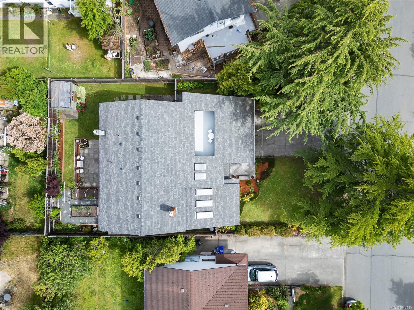4021 Dawnview Cres, Saanich, British Columbia  V8N 5P7 - Photo 61 - 1048145