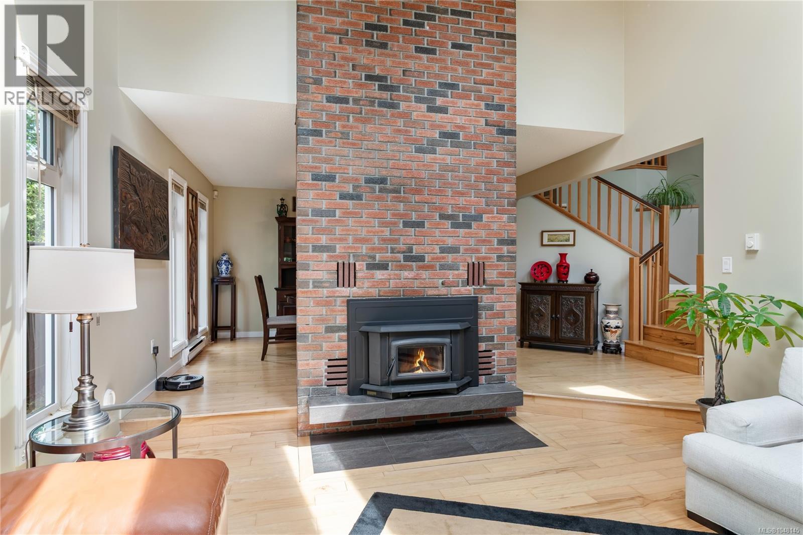 4021 Dawnview Cres, Saanich, British Columbia  V8N 5P7 - Photo 9 - 1048145