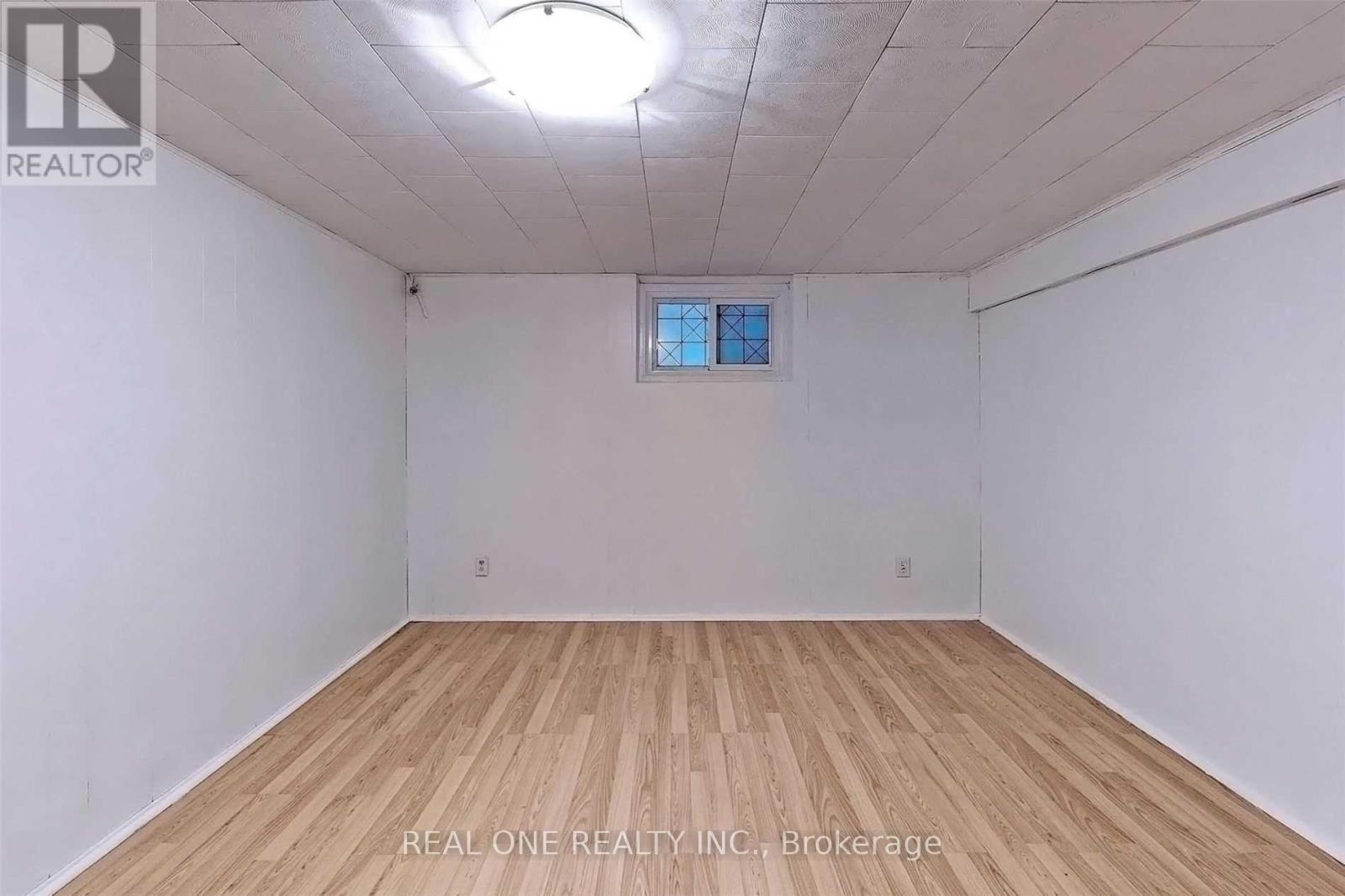 349 Horsham Avenue, Toronto, Ontario  M2R 1G8 - Photo 15 - C13507004