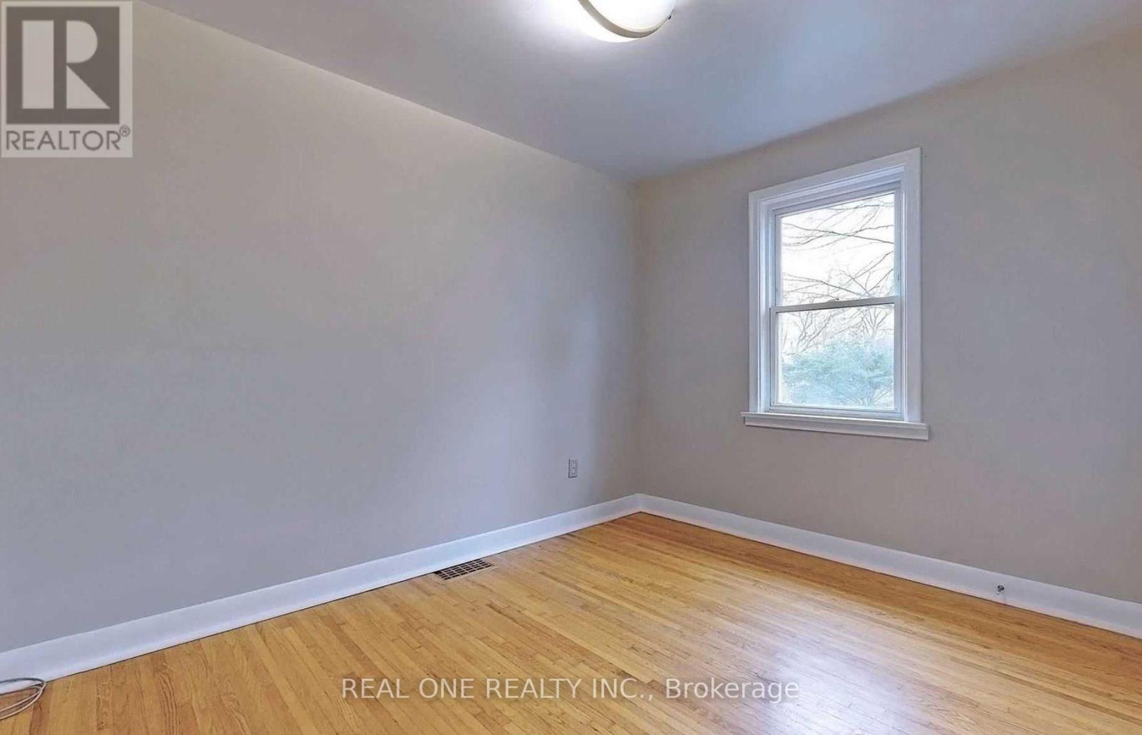 349 Horsham Avenue, Toronto, Ontario  M2R 1G8 - Photo 9 - C13507004