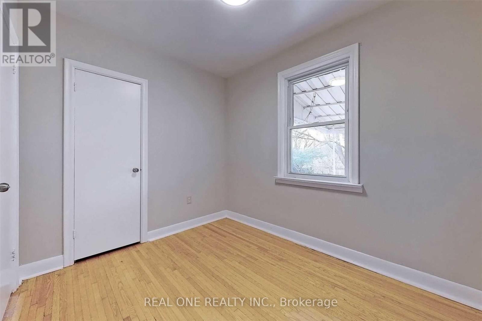 349 Horsham Avenue, Toronto, Ontario  M2R 1G8 - Photo 11 - C13507004