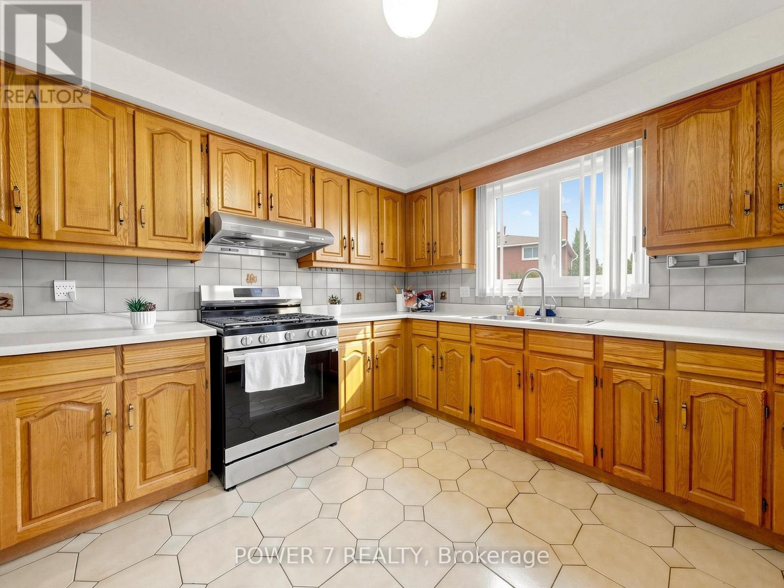 30 Black Cherry Drive, Markham, Ontario  L3P 4L7 - Photo 14 - N13747154