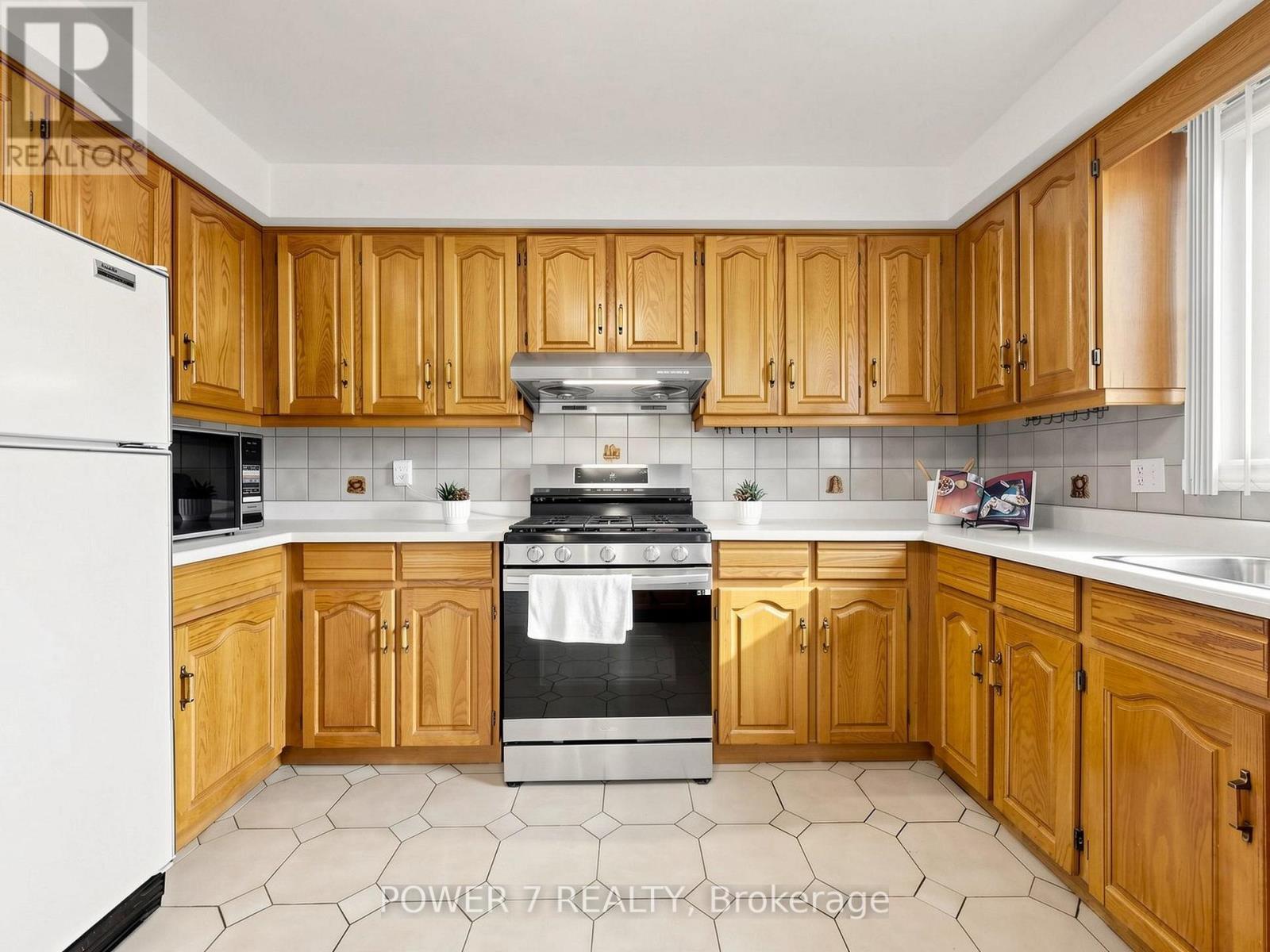 30 Black Cherry Drive, Markham, Ontario  L3P 4L7 - Photo 15 - N13747154