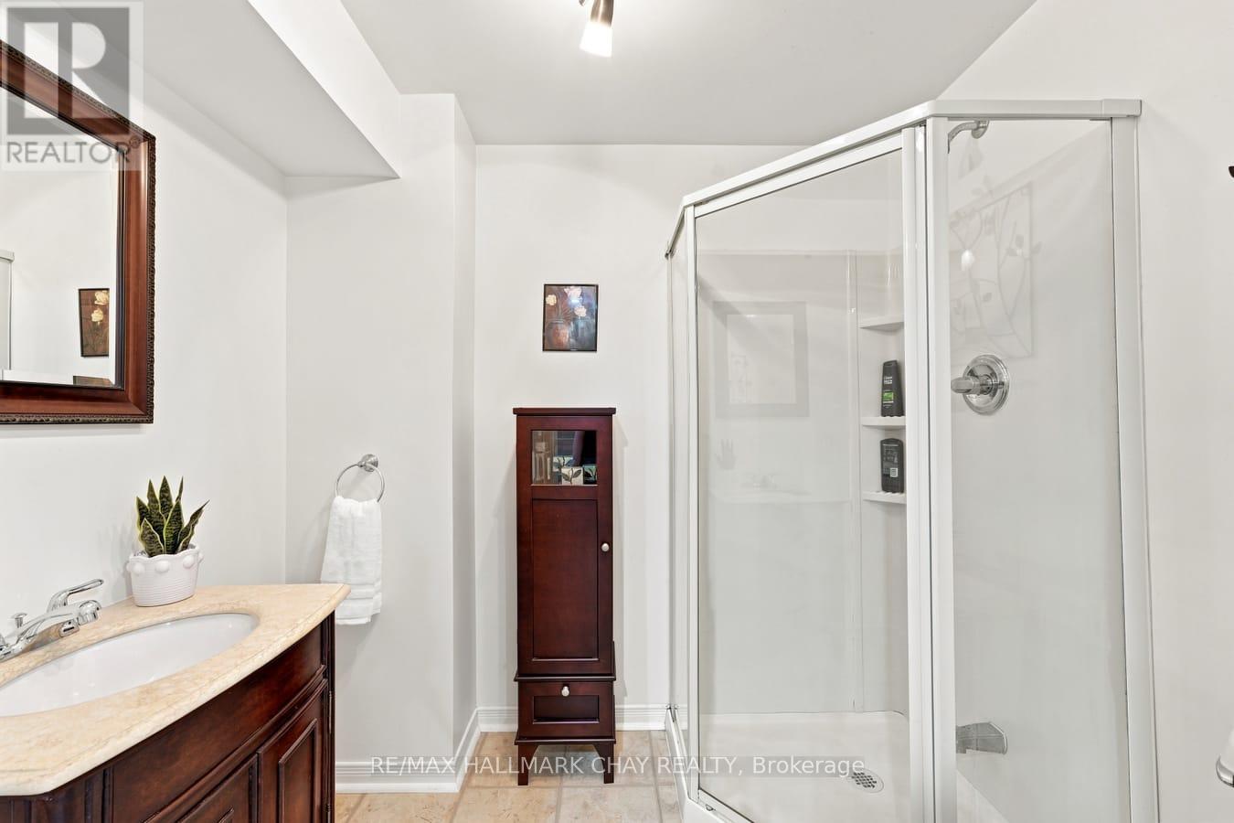 380 Alex Doner Drive, Newmarket, Ontario  L3X 1E1 - Photo 34 - N13752898