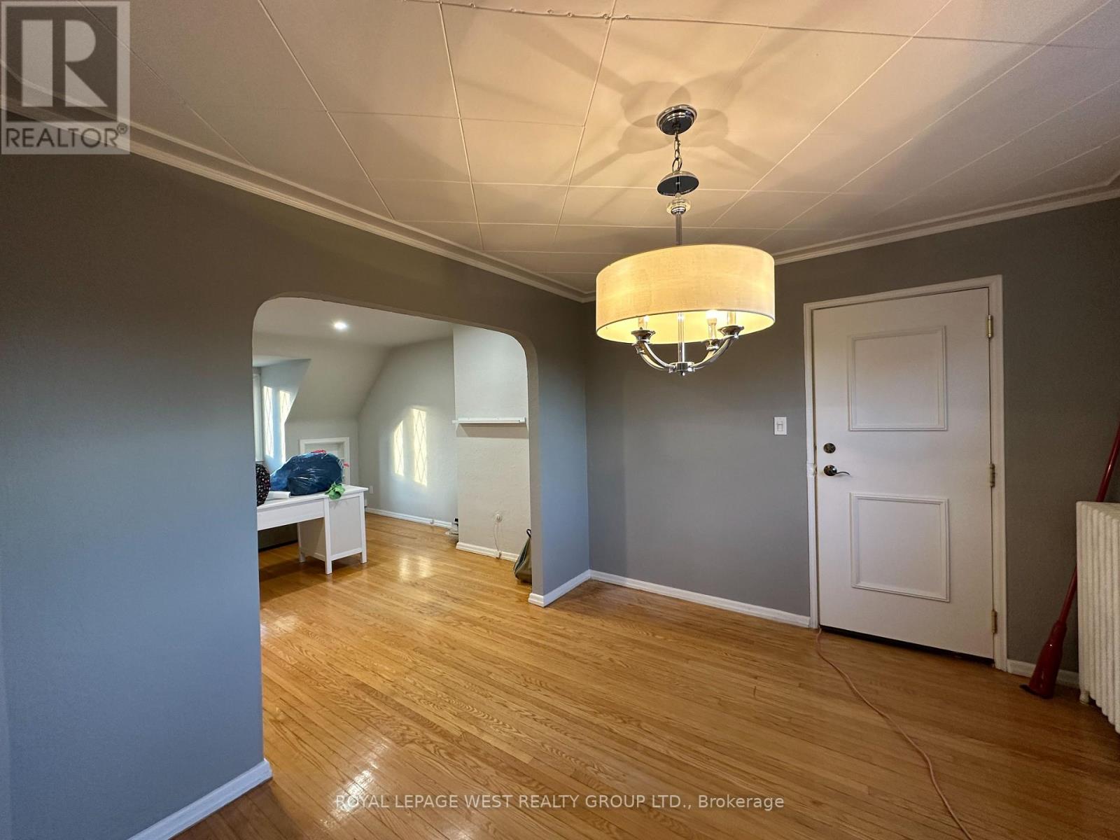 6 - 27 Mossom Road, Toronto, Ontario  M6S 1L9 - Photo 4 - W13752812