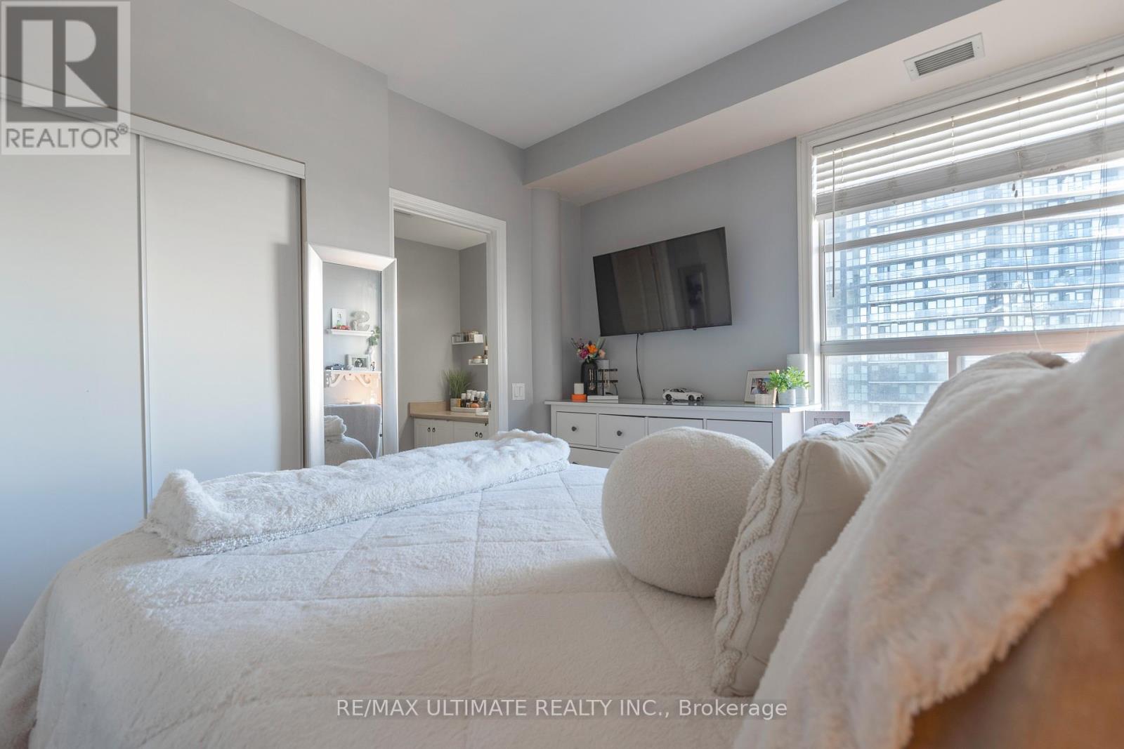406 - 1415 Lawrence Avenue W, Toronto, Ontario  M6L 1A9 - Photo 17 - W13752830