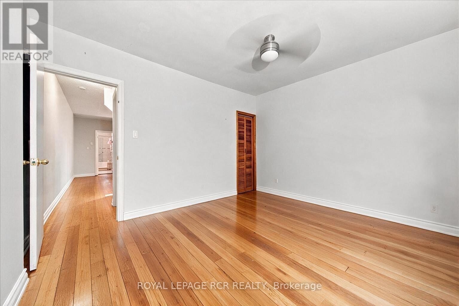966 Shaw Street, Toronto, Ontario  M6G 3M7 - Photo 11 - W13752836