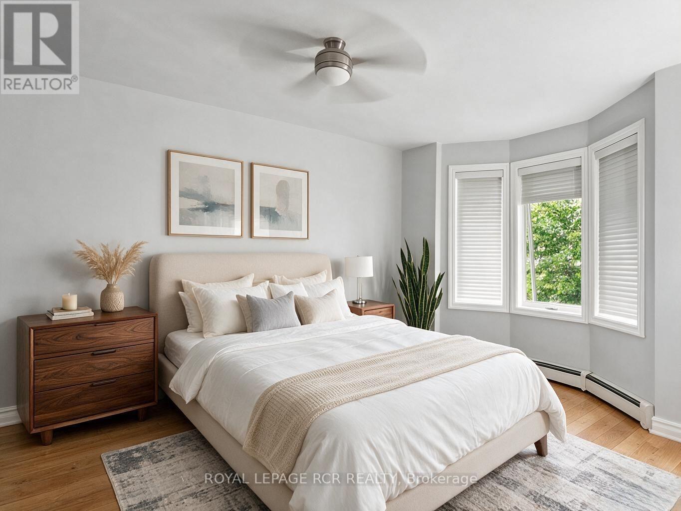 966 Shaw Street, Toronto, Ontario  M6G 3M7 - Photo 12 - W13752836