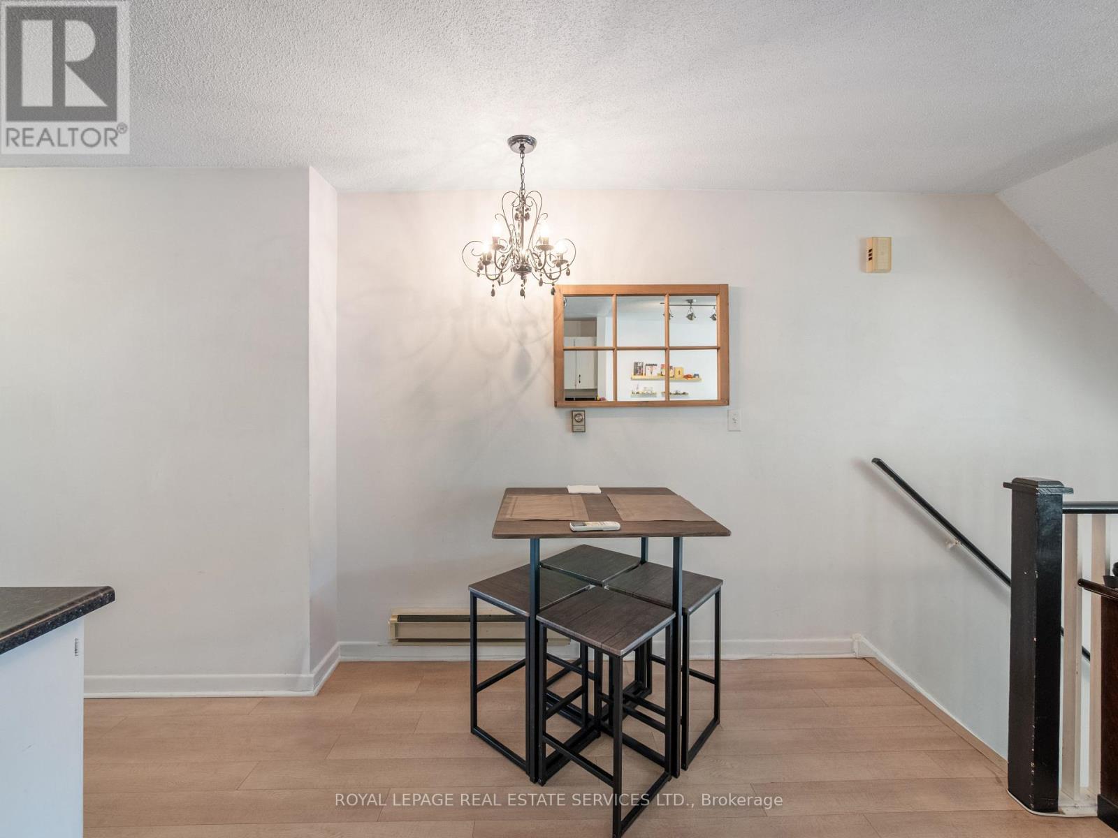 346 Indian Road Crescent, Toronto, Ontario  M6P 2H1 - Photo 20 - W13752852