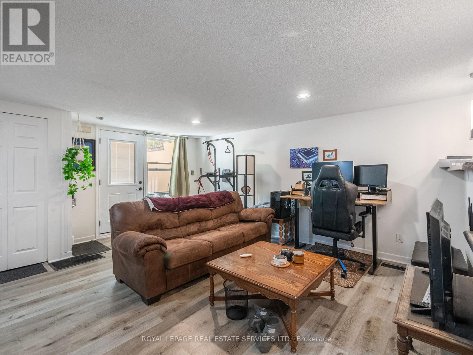 346 Indian Road Crescent, Toronto, Ontario  M6P 2H1 - Photo 41 - W13752852