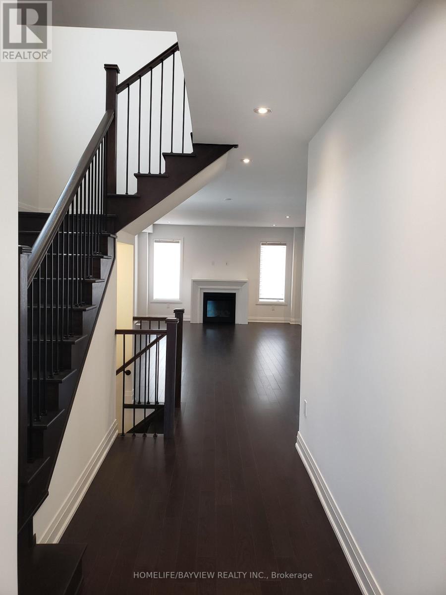 4169 Hillsborough Crescent, Oakville, Ontario  L6H 3P9 - Photo 4 - W13752862
