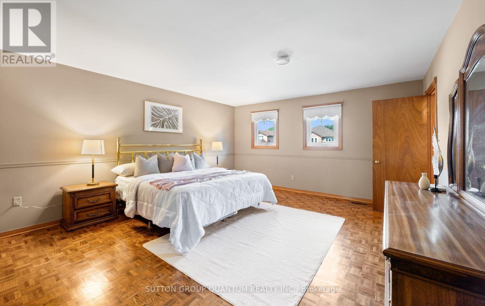 1896 Stoneybrook Court, Mississauga, Ontario  L5L 3W2 - Photo 22 - W13752868