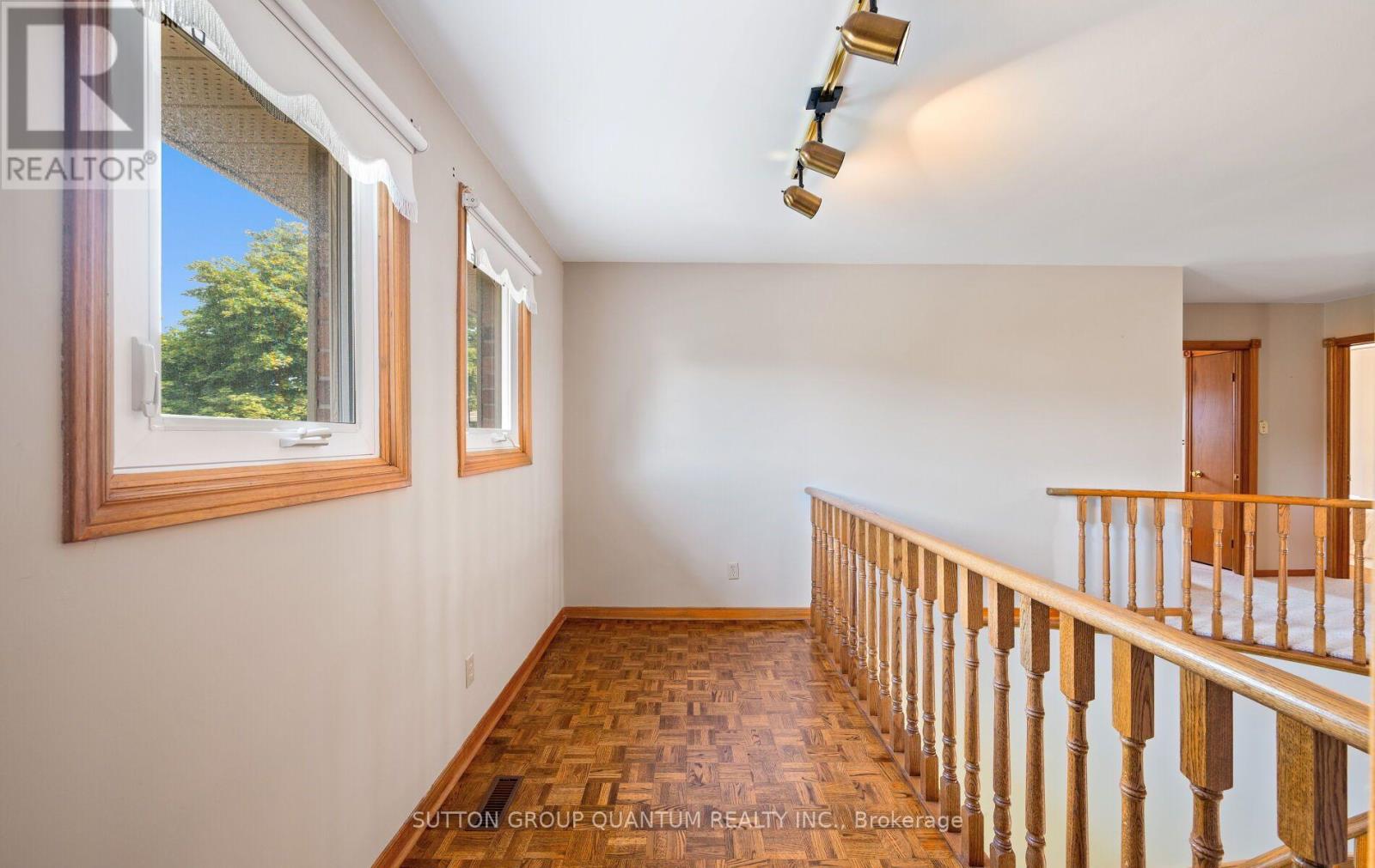 1896 Stoneybrook Court, Mississauga, Ontario  L5L 3W2 - Photo 23 - W13752868