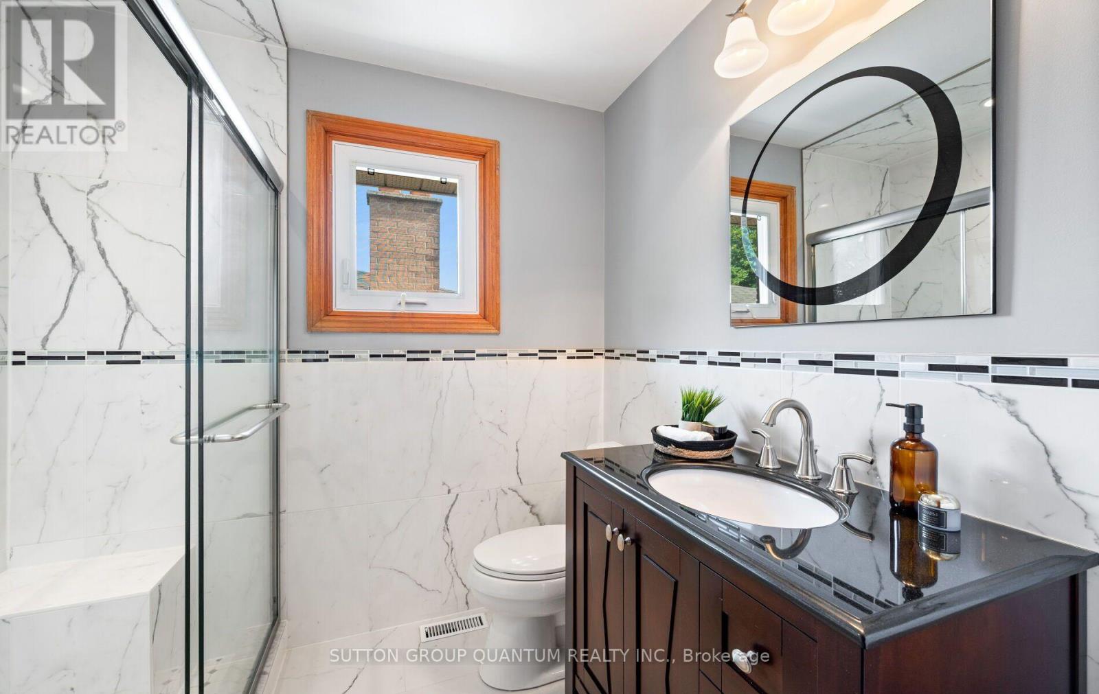 1896 Stoneybrook Court, Mississauga, Ontario  L5L 3W2 - Photo 30 - W13752868