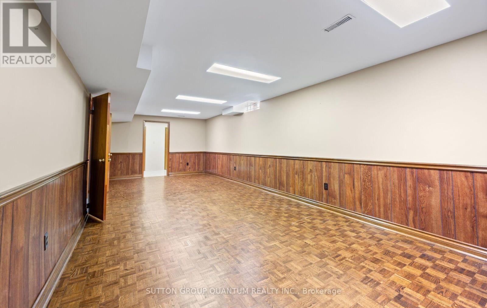 1896 Stoneybrook Court, Mississauga, Ontario  L5L 3W2 - Photo 35 - W13752868