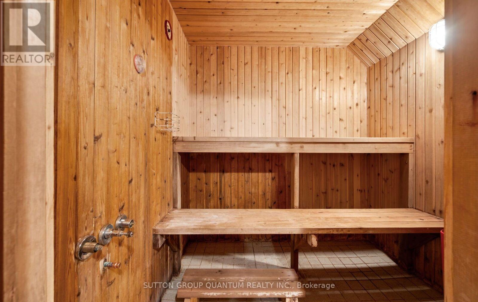 1896 Stoneybrook Court, Mississauga, Ontario  L5L 3W2 - Photo 39 - W13752868