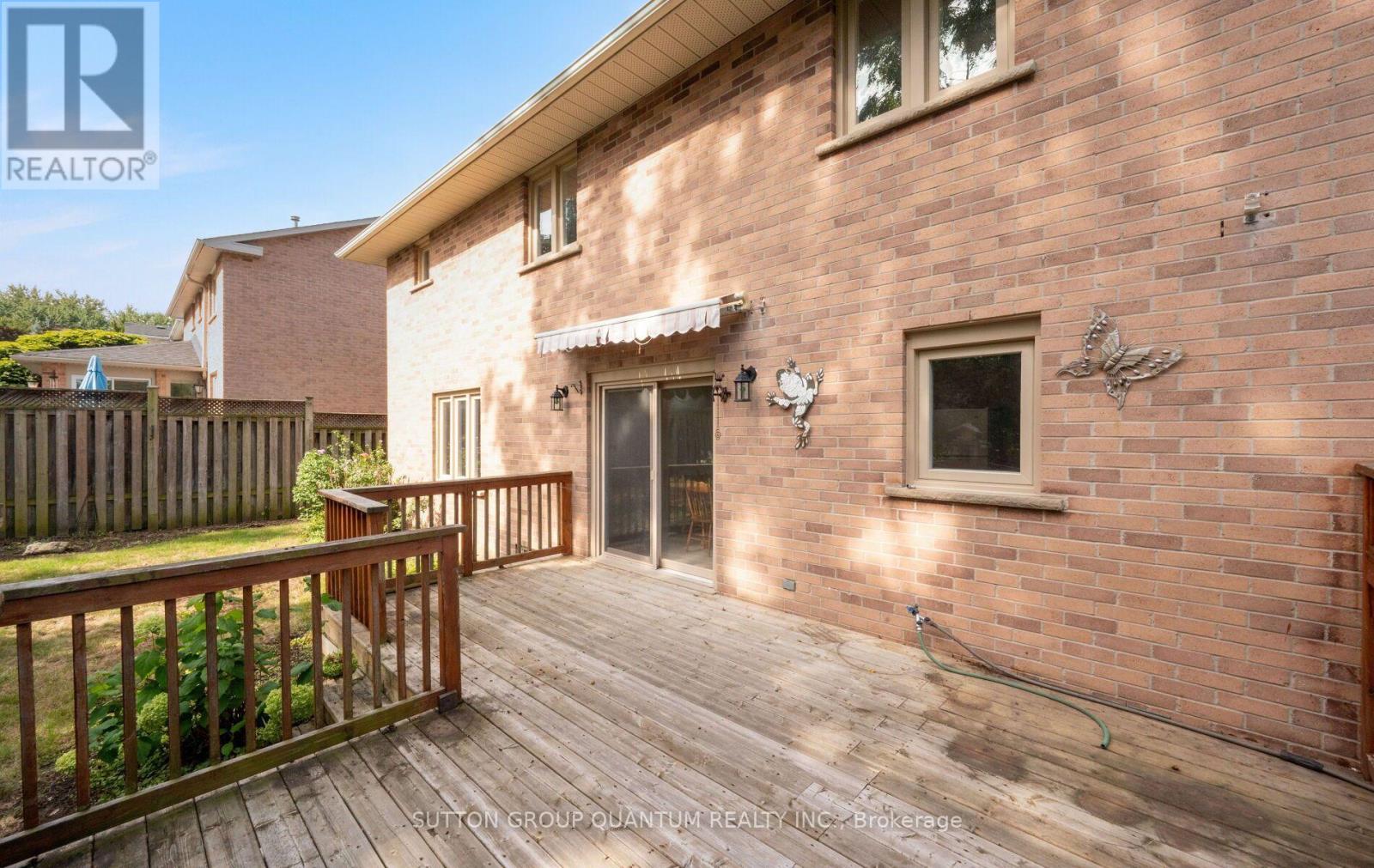 1896 Stoneybrook Court, Mississauga, Ontario  L5L 3W2 - Photo 43 - W13752868