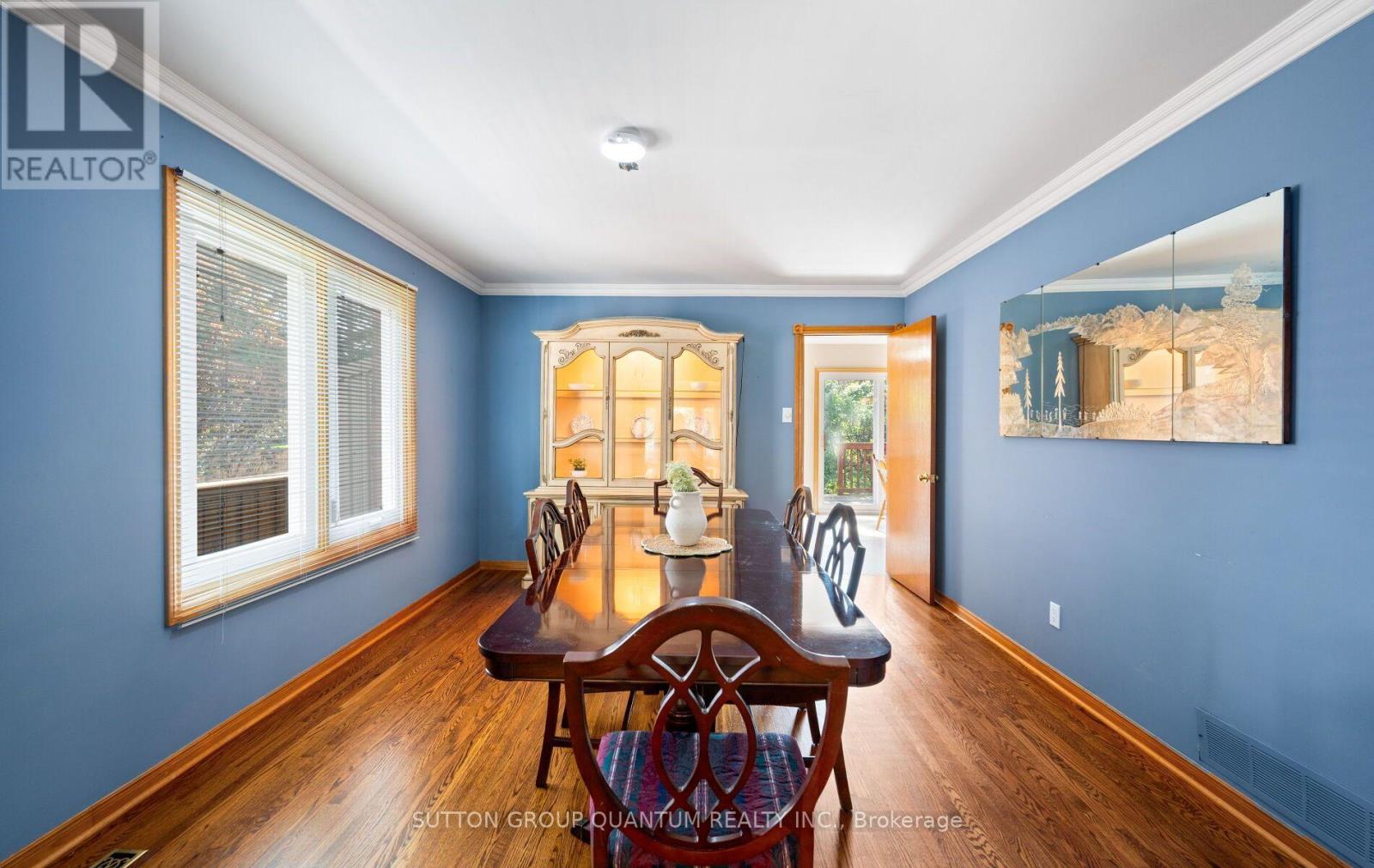 1896 Stoneybrook Court, Mississauga, Ontario  L5L 3W2 - Photo 9 - W13752868
